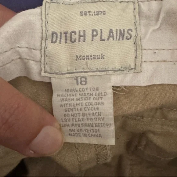 Ditch Plains Boys Cargo Shorts Size 18 Khaki Tan 100% Cotton NWT New With Tags - Picture 9 of 11